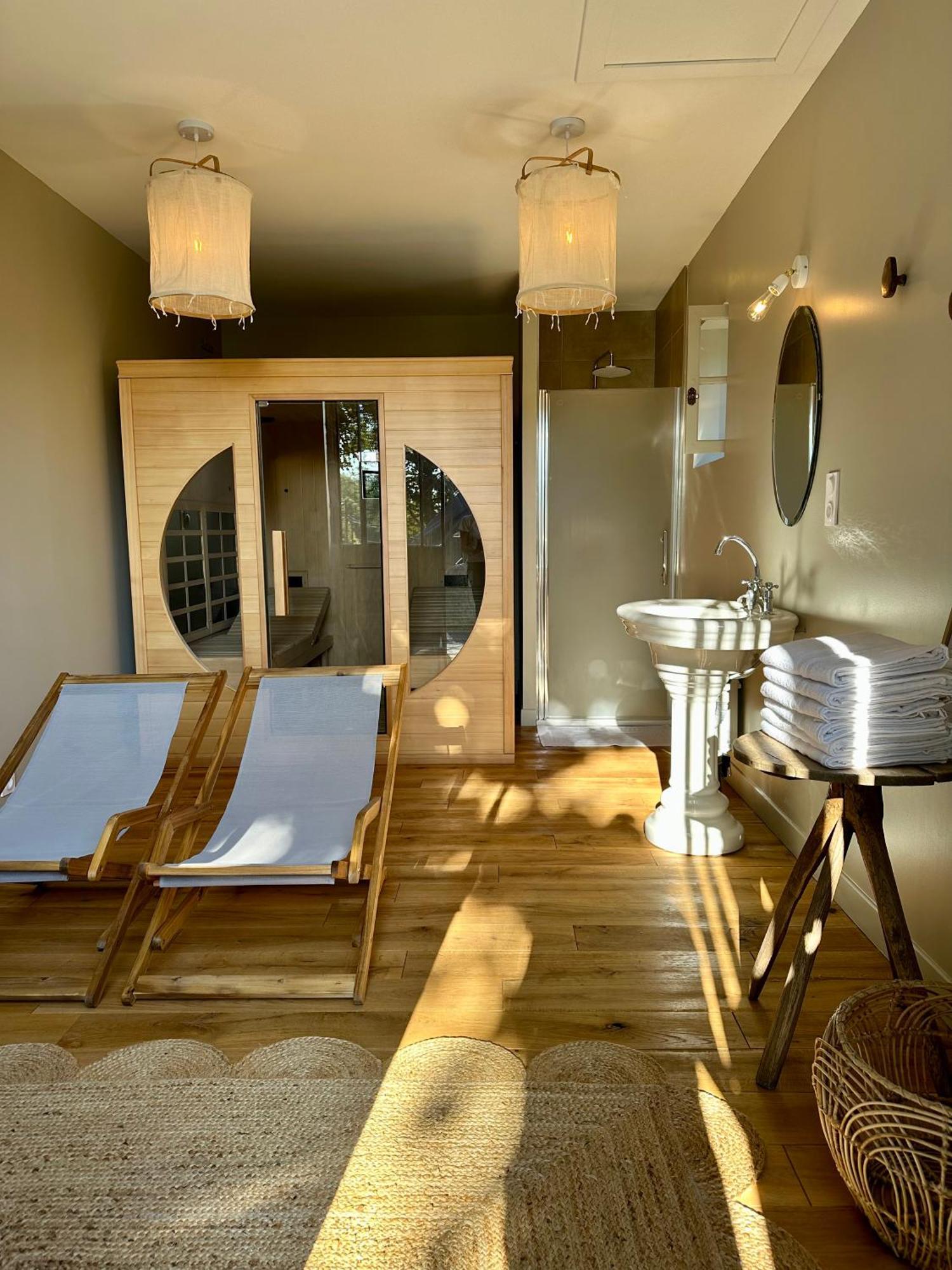 Le Manoir Du Rigouneix Au Coeur De La Nature, Calme-sauna-diner Maison Alojamento de Acomodação e Pequeno-almoço *